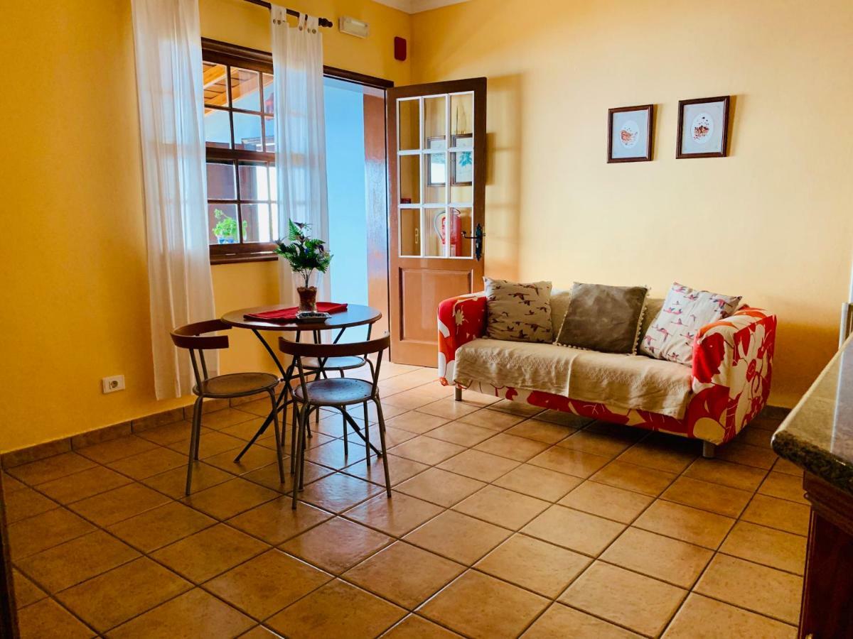 Apartamentos Isla Encantada Puntallana ภายนอก รูปภาพ